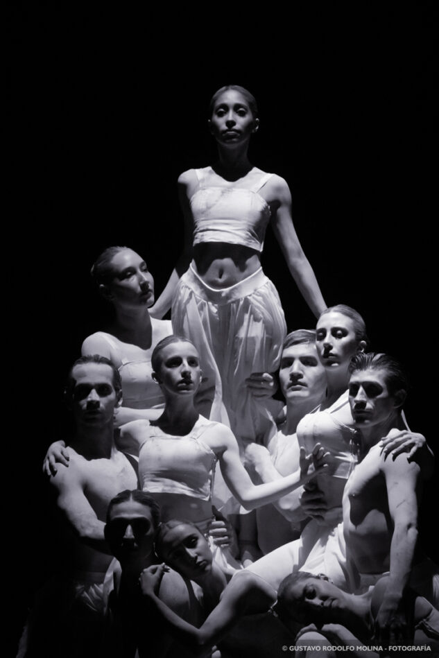 Ballet-estable-tucuman-Cierre-Mayo-de-las-letras-Ballet-Lola-(Foto-Gus-Molina)-ballet-profesional