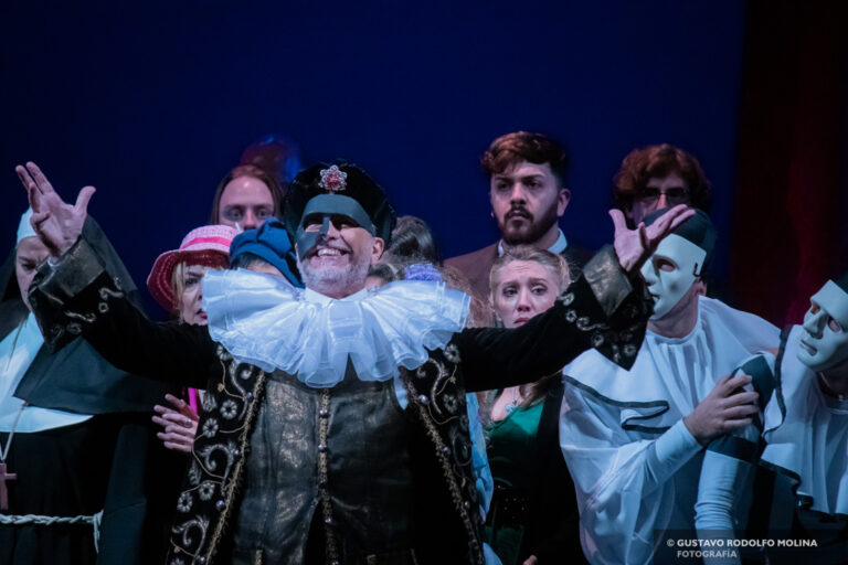 matias-safarsi-Pagliacci-opera-(Foto-Gus-Molina)